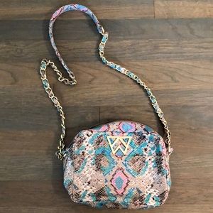 Kelly Wynne Mingle Mingle Mini